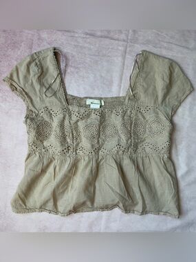 URBAN Romantics Taupe Eyelet Peplum Square-Neck Top